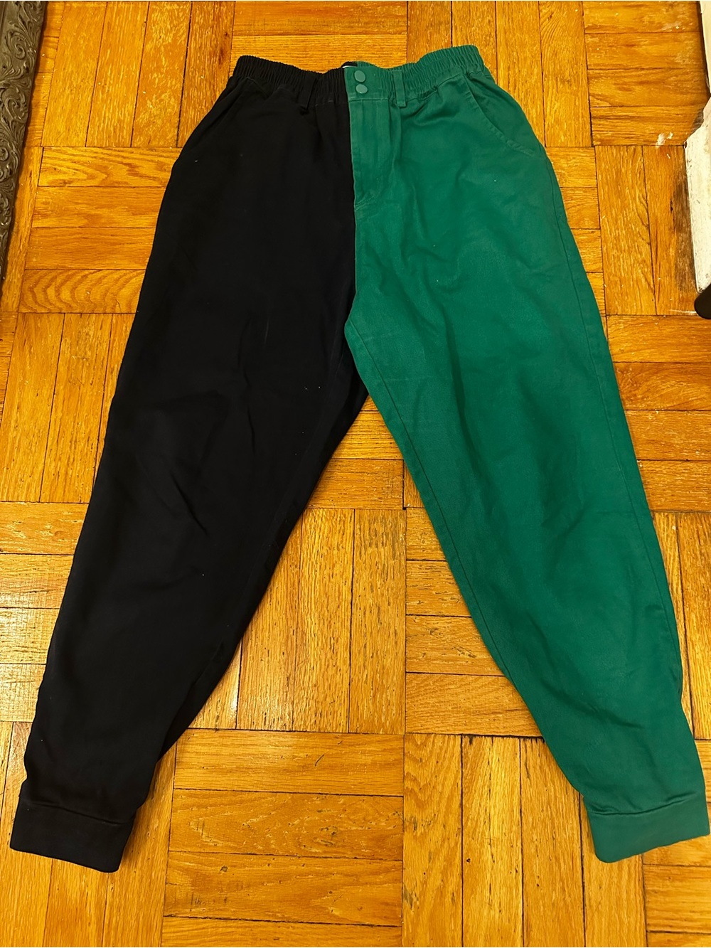Colorblock Elastic Waist Pants in Green and Navy